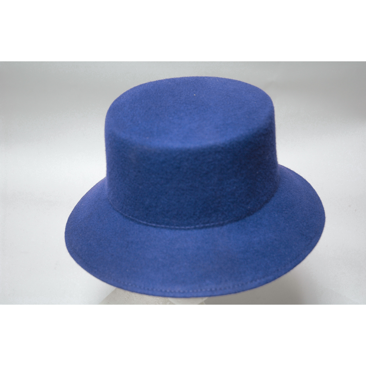 flat felt hat