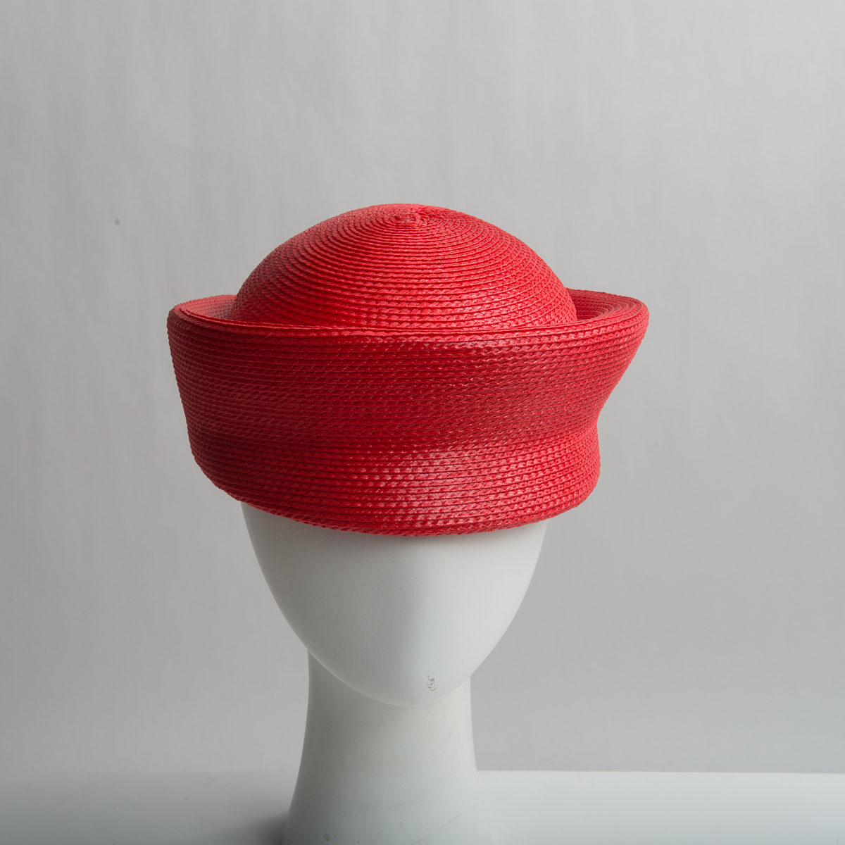 Red Tear Shape Blocked Untrimmed Poly Straw Pillbox Hat Base