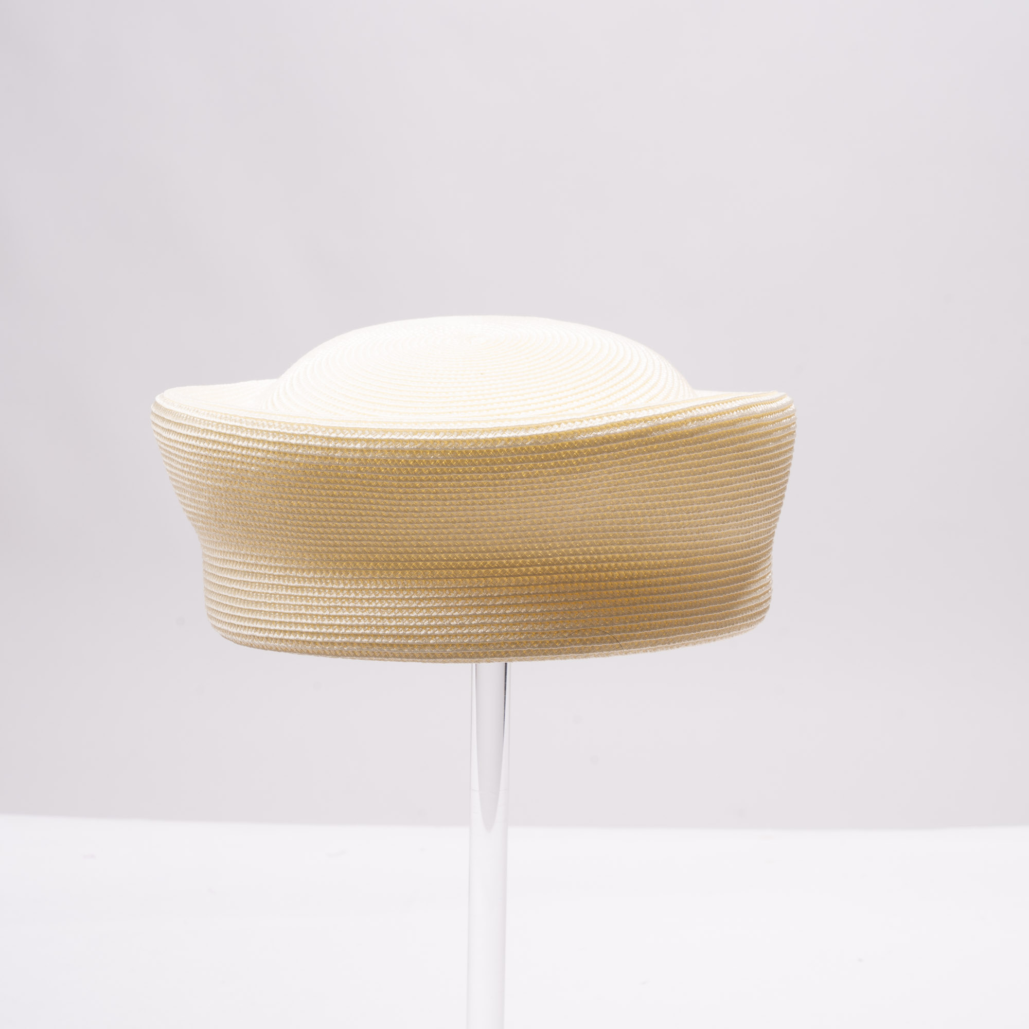 Ivory Peak Style Matt Pp Pillbox Hat | SUN YORKOS